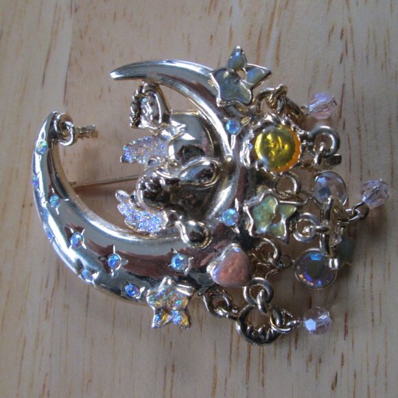 Kirks Folly Bear Moon Brooch - Picture 5 of 5